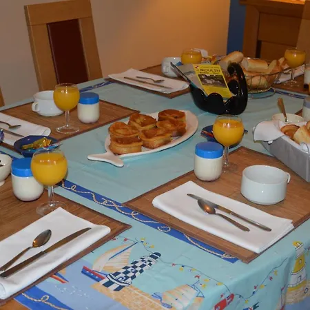 בית אירוח Chez Brigitte A L Habitant
