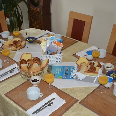 Chez Brigitte A L Habitant